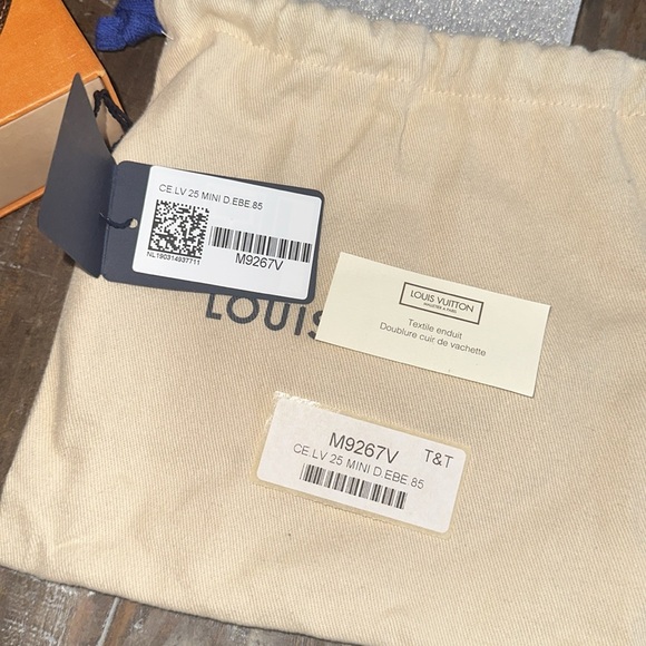 Louis Vuitton belt - Picture 3 of 8